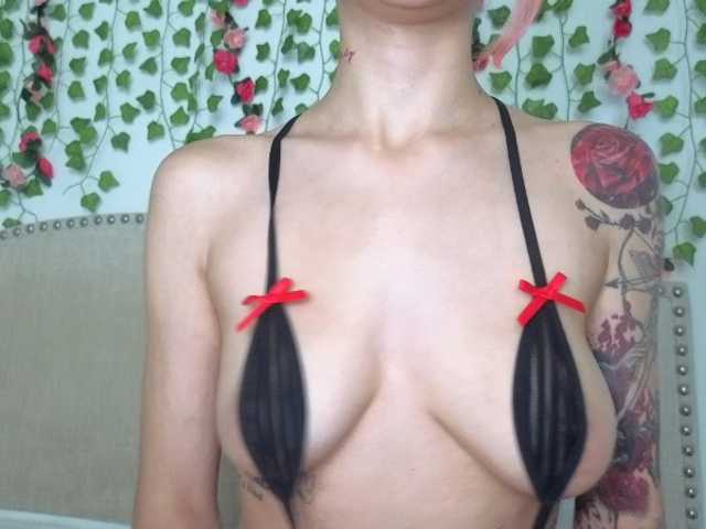 Xoxcat live cam on BongaCams