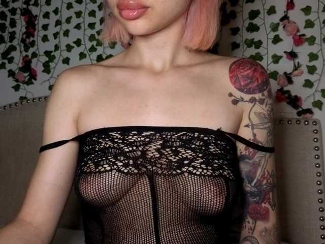 Xoxcat live cam on BongaCams