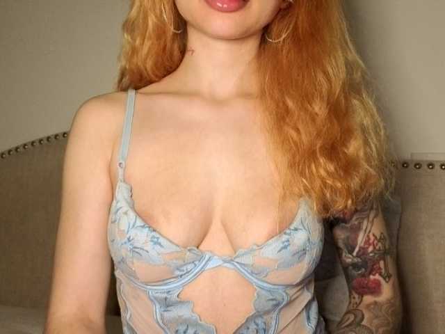 Xoxcat's BongaCams show and profile