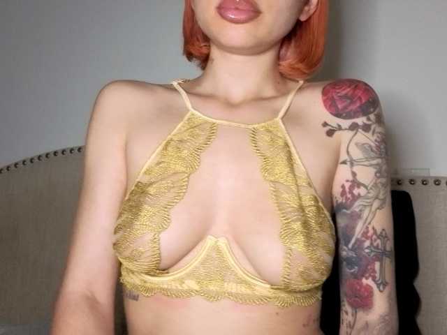 Xoxcat live cam on BongaCams