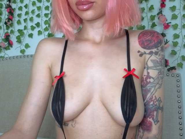 Xoxcat live webcam show