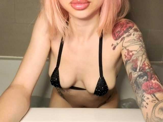 Xoxcat live cam on BongaCams