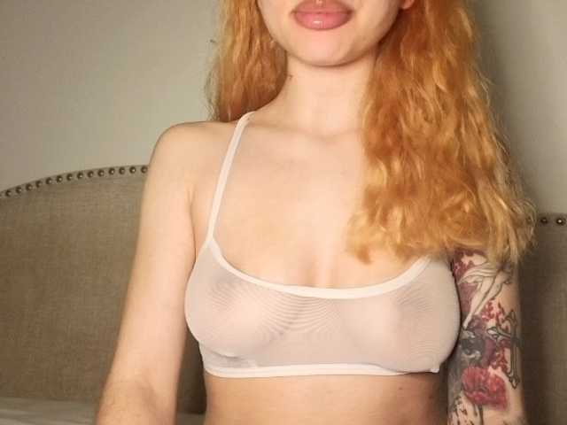 Xoxcat's BongaCams show and profile