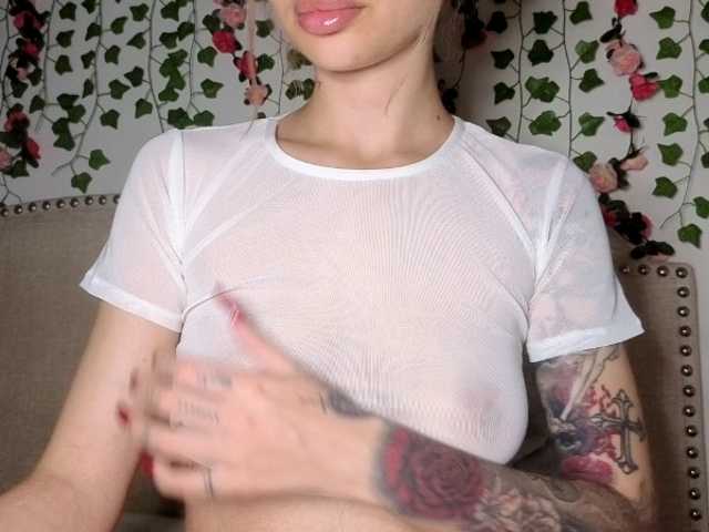 Xoxcat live cam on BongaCams