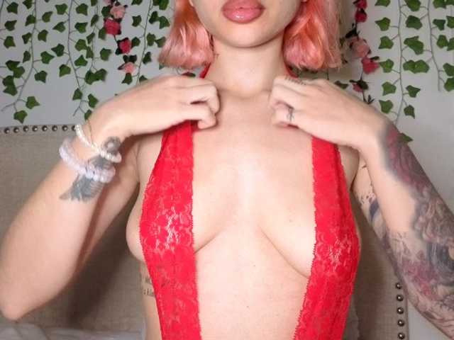 Xoxcat live webcam show