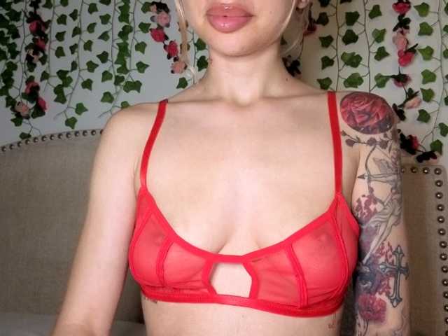 Xoxcat live cam on BongaCams