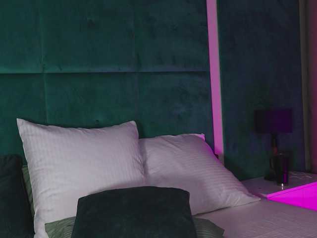 AmeliaJune live cam on BongaCams