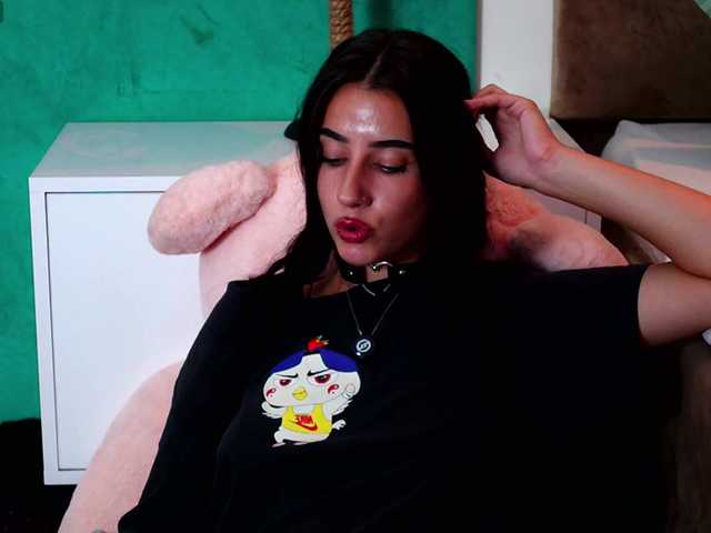AmeliaJune live cam on BongaCams