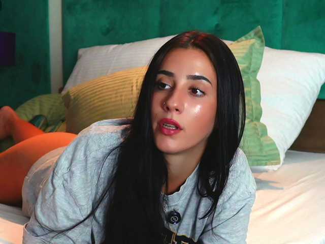 AmeliaJune live webcam show