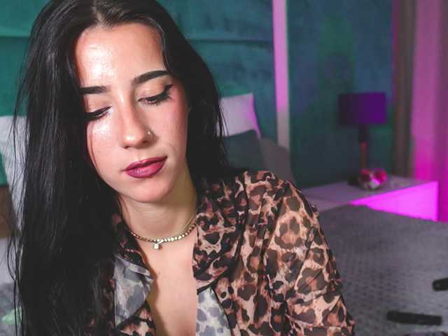 AmeliaJune live cam on BongaCams