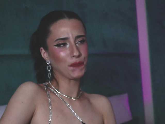 AmeliaJune live cam on BongaCams