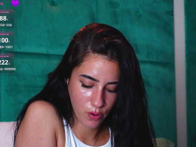 AmeliaJune live webcam show