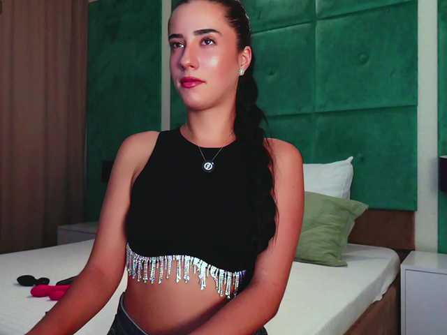 AmeliaJune live webcam show
