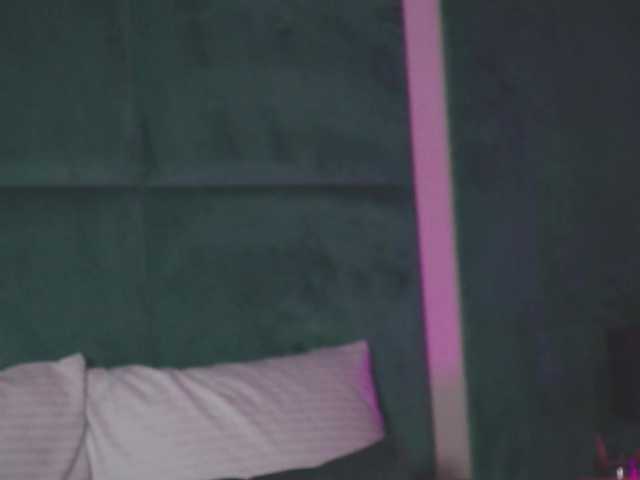 AmeliaJune live cam on BongaCams