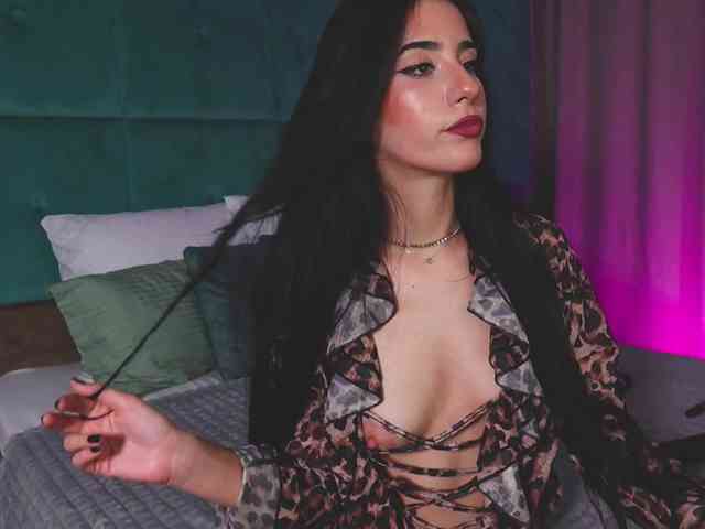 AmeliaJune webcam