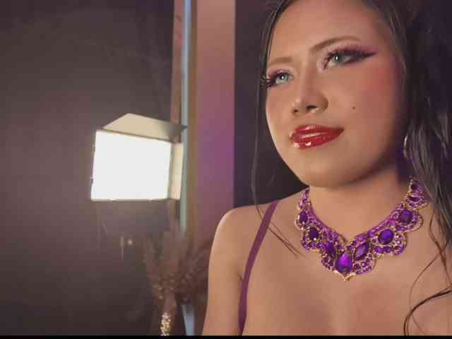 Model: asiansquirt69