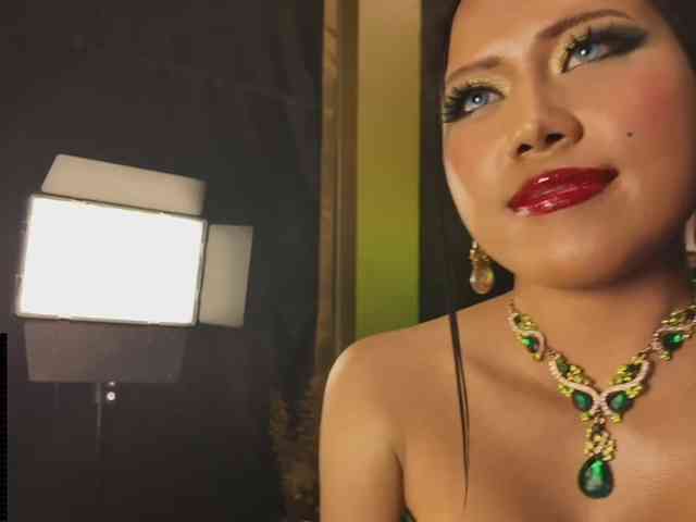 Model: asiansquirt69
