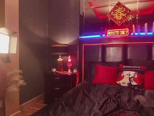 Model: asiansquirt69