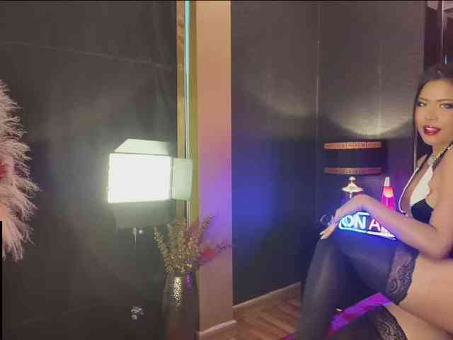 asiansquirt69 webcam