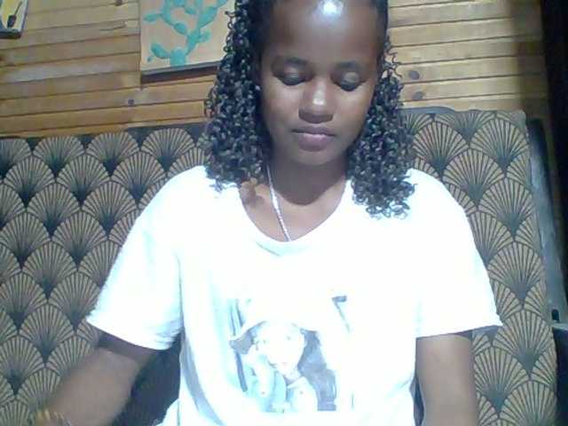 Marceliahh live cam on BongaCams