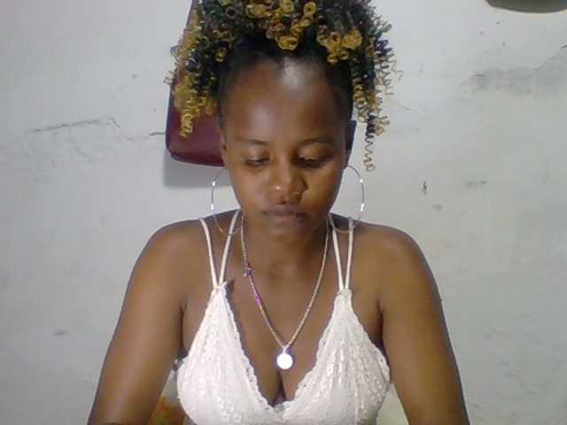 Marceliahh live cam on BongaCams
