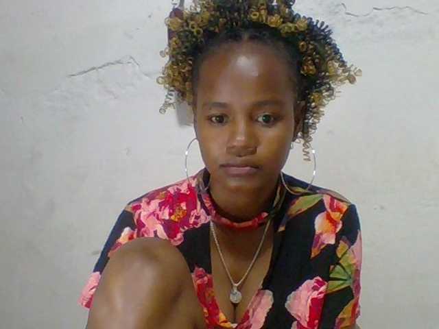 Marceliahh live cam on BongaCams