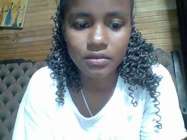Modèle: Marceliahh