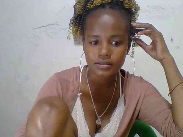 Marceliahh webcam