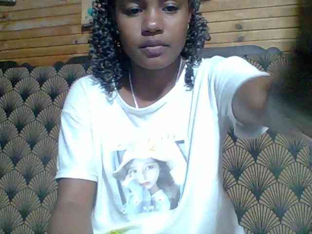 Marceliahh webcam