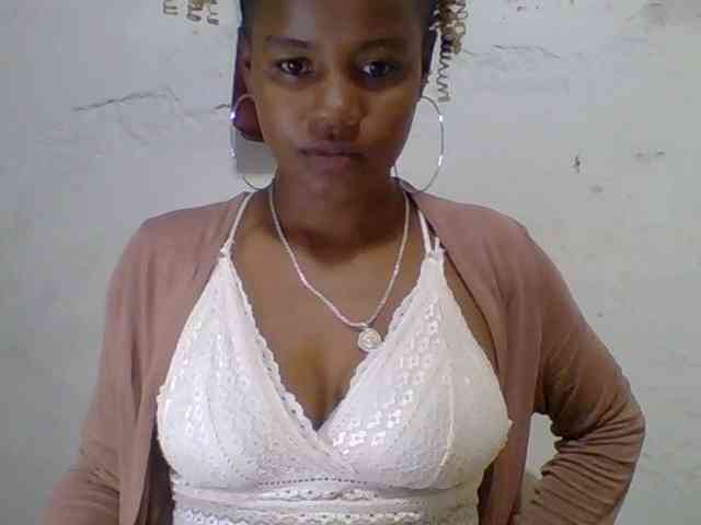 Marceliahh webcam