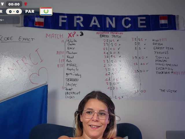 Emy-Lana live cam on BongaCams