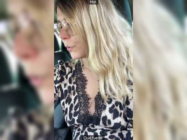 Emy-Lana's BongaCams show and profile