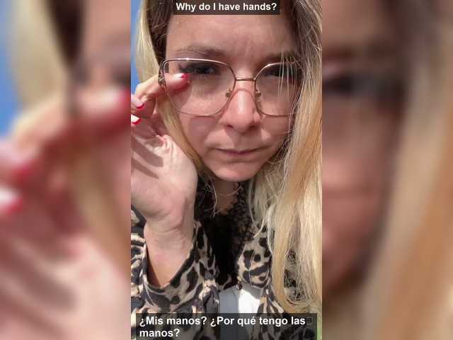 Emy-Lana's BongaCams show and profile