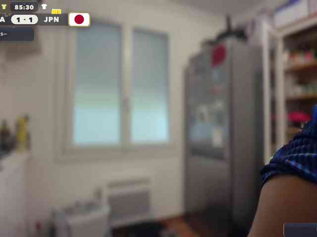 Emy-Lana webcam