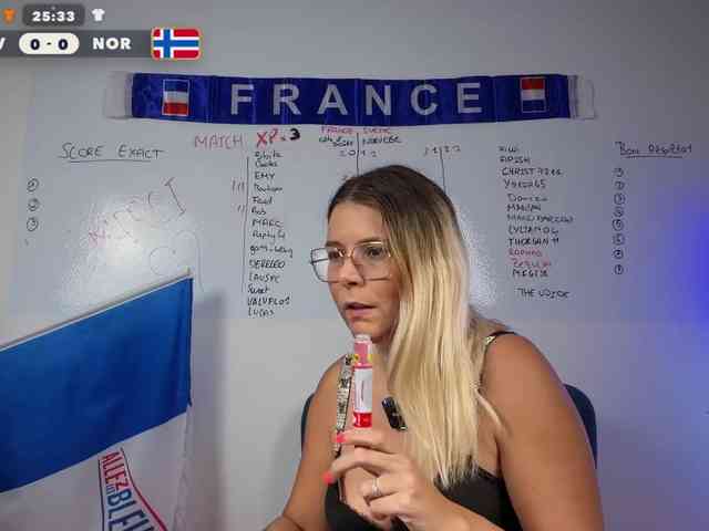 Modèle: Emy-Lana