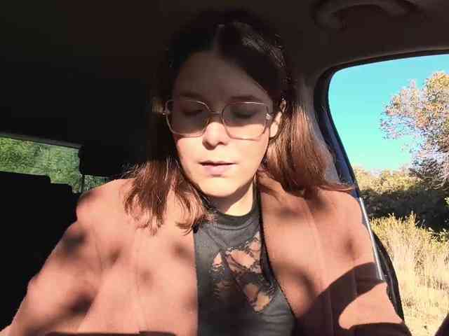 Modèle: Emy-Lana