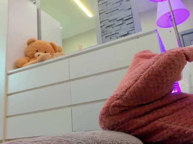 Reina-Cummings live cam on BongaCams