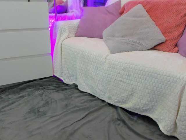 Reina-Cummings live cam on BongaCams