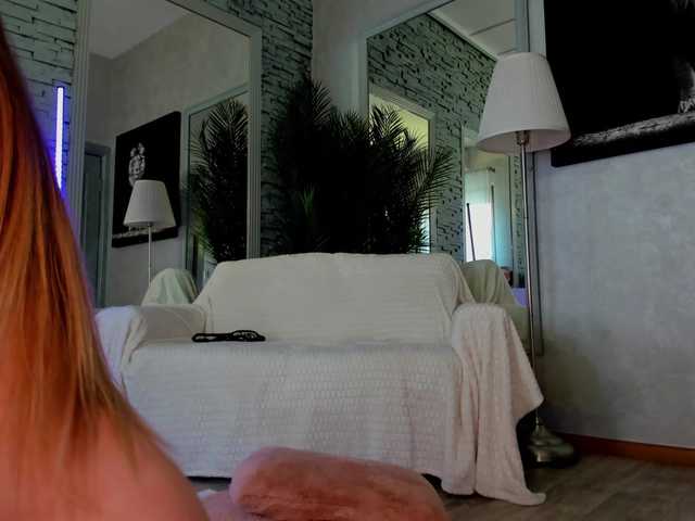 Reina-Cummings live cam on BongaCams
