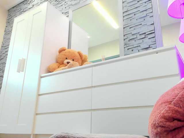 Reina-Cummings live cam on BongaCams