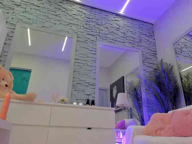 Reina-Cummings webcam
