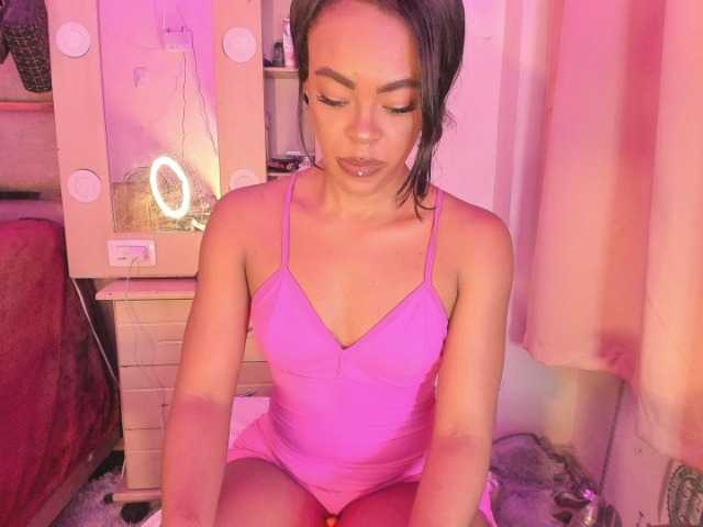 laylacarteer live cam on BongaCams