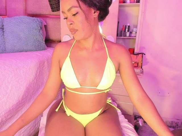 laylacarteer live cam on BongaCams