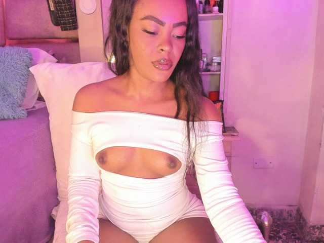 laylacarteer live cam on BongaCams