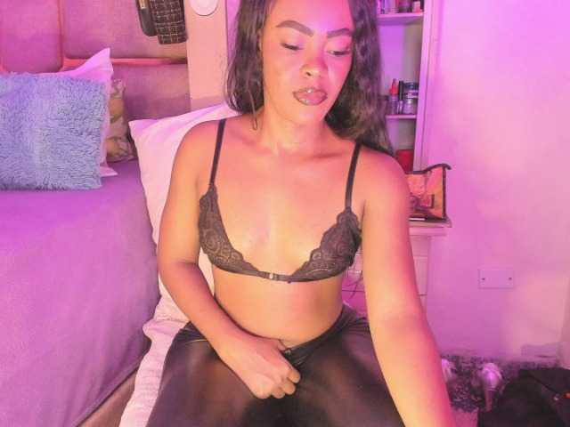 laylacarteer live cam on BongaCams