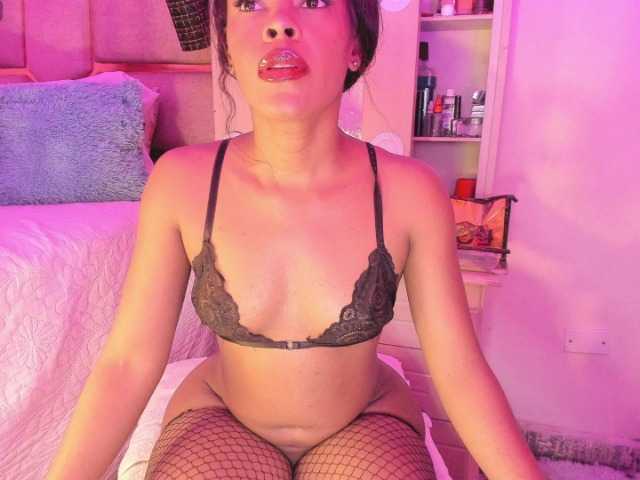 laylacarteer live cam on BongaCams