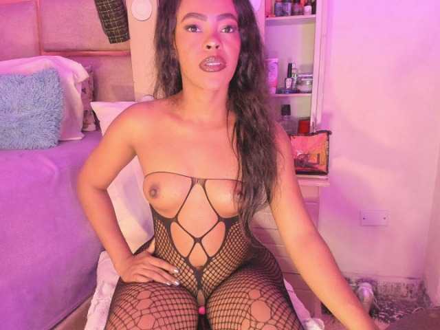 laylacarteer live cam on BongaCams