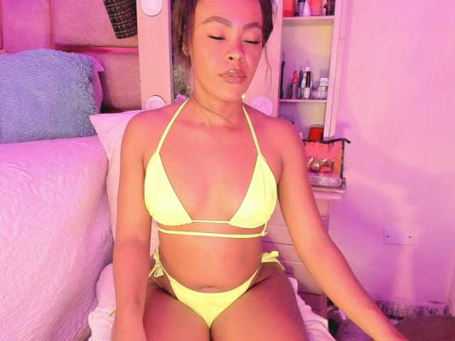 laylacarteer live cam on BongaCams