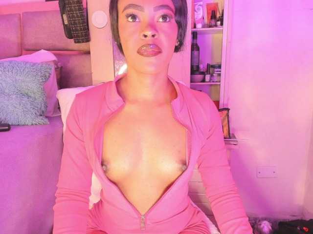 laylacarteer live cam on BongaCams