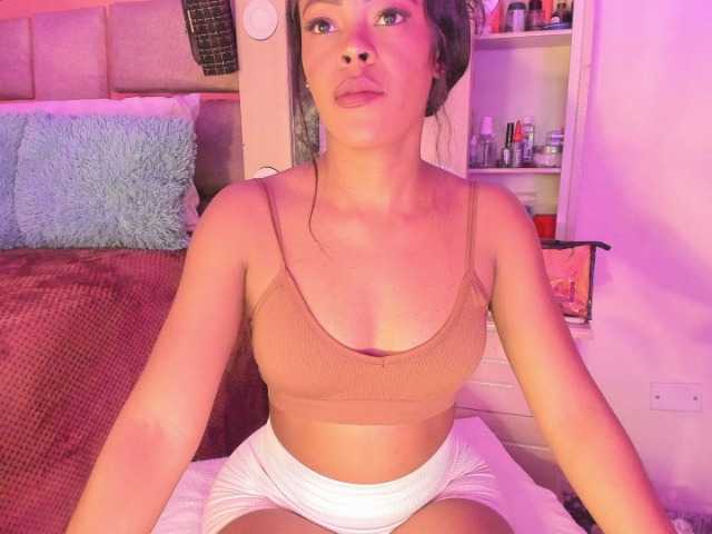 laylacarteer live cam on BongaCams